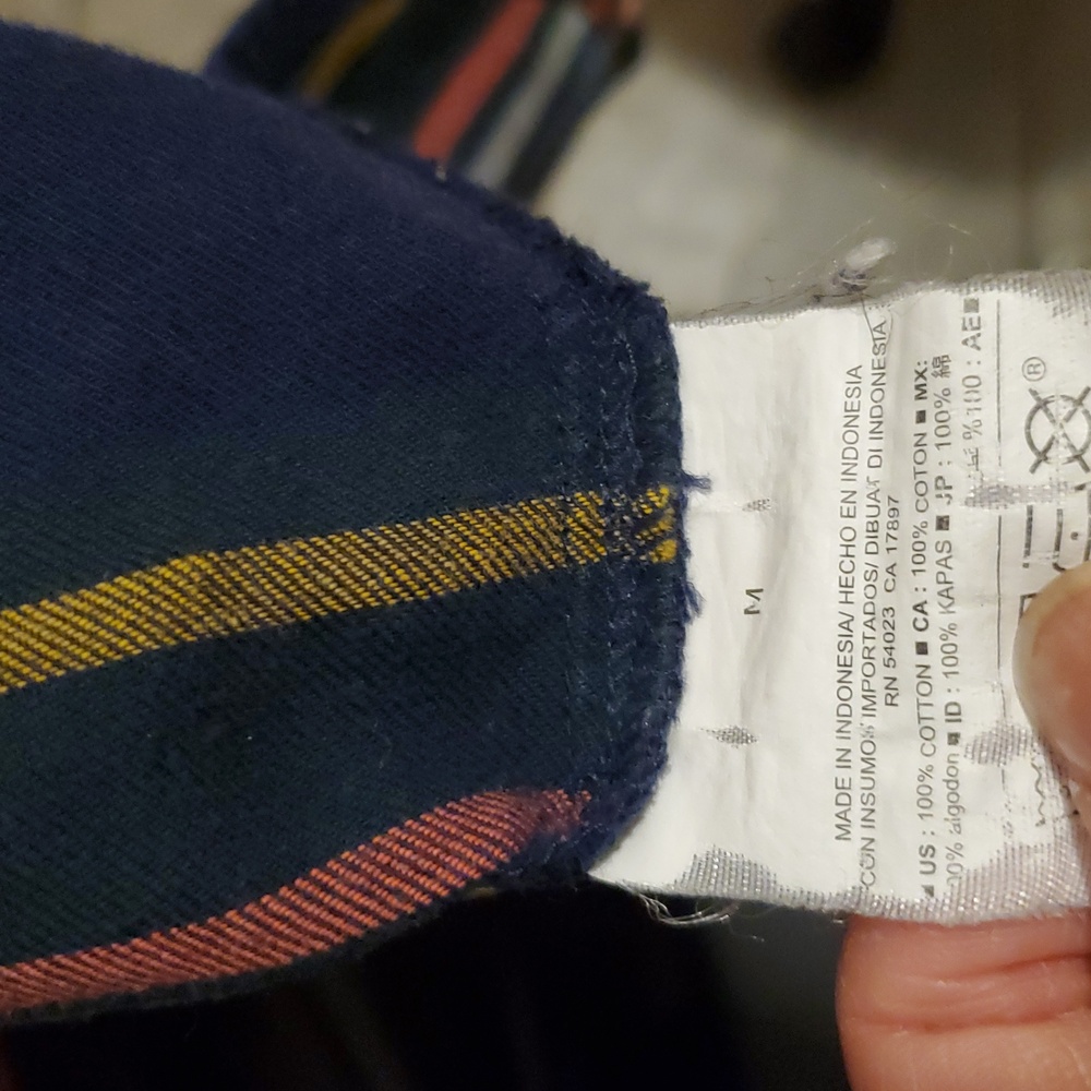 $5 - OLD NAVY women's blue plaid shirt - Picture 6 of 7